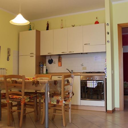 Casa Arcobaleno On Via Francigena Apartment กัมบาสซี แตร์เม ภายนอก รูปภาพ